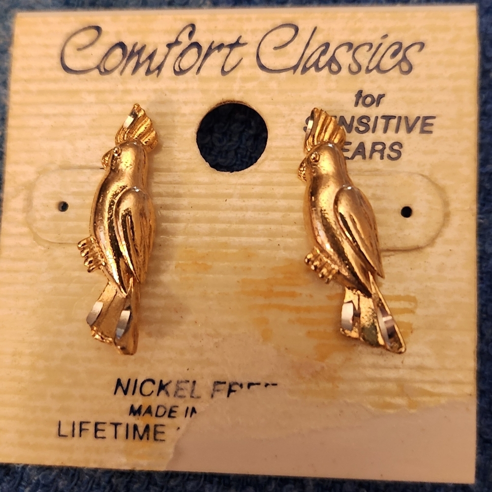 VTG Parrot Stud Earrings By "Comfort Classics"